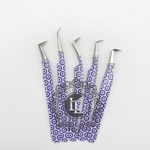 Pince à cils durable de qualité supérieure testée à la main pince à épiler à pointe argentée revêtement en papier nouveauté marque privée - Product Image 3