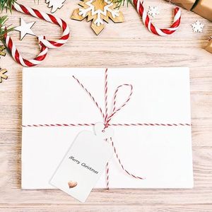 Etiquetas de Papel Rectangulares Personalizadas con Impresión de Corazón en Dorado y Acabado Mate para Etiquetado de Ropa - Product Image 6