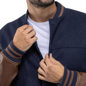 Chaqueta de Invierno Personalizada con Logotipo Frontal Transpirable para Hombre, de Alta Calidad, Corte Regular, Estilo Universitario de Béisbol - Product Image 6