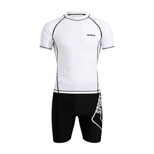 Conjunto Deportivo de Verano para Hombre: Camiseta Blanca de Manga Corta y Pantalones Cortos Negros, Cuello Redondo, Secado Rápido, 100% Algodón Tejido, 240gsm - Product Image 1