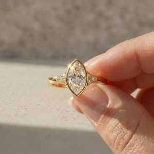 Anillo de Diamantes con Corte Marquise de 2.02CT, Diseño Floral, Cultivado en Laboratorio, Oro Sólido de 14K, Regalo para Ella, para Bodas y Fiestas - Product Image 3