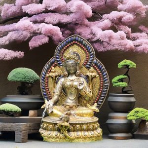 Statue de Tara cloutée verte 4 couleurs Art bouddhiste idole Népal Sculpture religieuse en laiton moulé à la main Impression personnalisée Sculpture en métal - Product Image 1