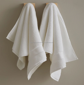 Premium 400 GSM Cotton Hospital Bath Towels Thick Soft Lightweight Quick Dry Fabric Medical ICU OEM Supply - Product Image 2