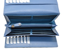 Dompet Panjang Wanita Kulit Asli Dengan Penutup Gesper Logam Dan Tali Pergelangan Tangan Desain Minimalis Biru
