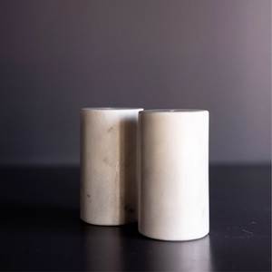 Ensemble de salière et poivrière en marbre, ensemble d'assaisonnements en marbre, vaisselle de luxe en marbre, shaker en pierre artisanal, décoration de cuisine moderne - Product Image 6