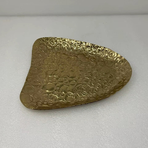 Plateau de service en aluminium de haute qualité avec finition polie pour table de luxe et présentation de traiteur - Product Image 1