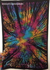 Tapiz de Algodón con Diseño de Bosque y Árboles, Tamaño Individual, Hermosa Decoración para el Hogar, Tapiz de Pared Multicolor, por Indian Consigners - Product Image 3