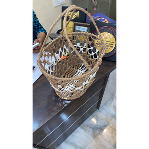 Cesta de Almacenamiento de Macramé Hecha a Mano al por Mayor con Cuerda de Algodón y Conchas Decorativas, Bandeja de Servir Tejida Estilo Boho Ecológica - Product Image 5