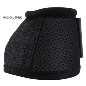 Botas de protección para caballos de alta calidad, diseñadas para brindarle a tu caballo una protección excepcional y un excelente agarre para montar, carreras y entrenamiento. - Product Image 3