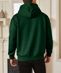 เสื้อฮู้ดดี้ผู้ชายสีเขียวเข้มทรงโอเวอร์ไซส์ พรีเมียม เนื้อผ้านุ่มพิเศษ 100% ผ้าฝ้ายถัก ทรงหลวม สวมใส่สบาย อุ่นสบาย - Product Image 3