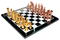 Magnifique jeu d'échecs traditionnel indien avec des pièces sculptées en or et en cuivre sur un marbre noir et blanc luxueux