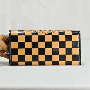 Nueva Funda de Teléfono y Cartera Multiusos de Cuero Vacuno con Diseño Floral Occidental, Cierre a Presión y Grabado a Mano, Anti-robo - Product Image 2