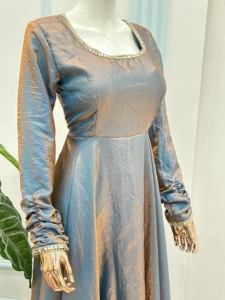 Ensemble Kurta Anarkali en soie bleu sarcelle pour femme avec dupatta magenta à bordure dorée, manches longues, tenue ethnique de fête, tenue de luxe - Product Image 2