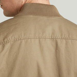 Veste universitaire personnalisée pour femme en mélange de laine, manches en similicuir blanc, broderie de lettres en chenille, style streetwear, veste Letterman - Product Image 3