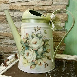 Bidon d'eau galvanisé artistique avec travail en émail floral coloré conçu pour le jardinage de patio et la maison rustique - Product Image 1