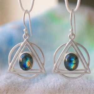 Pendientes Colgantes Geométricos de Plata de Ley 925 con Piedra Ovalada y Colgante Triangular Calado, Joyería de Moda para Mujer - Product Image 1