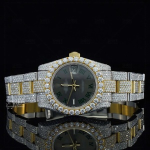 Montre Fantastique à Cadran Noir Sertie de Moissanite, Qualité Premium, Bicolore, avec Fonction Date et Boîtier en Acier Inoxydable - Product Image 6