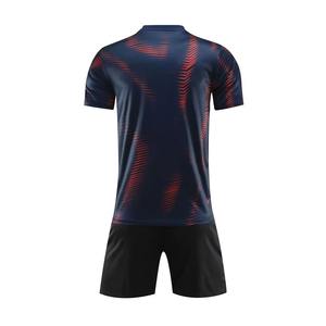 ชุดฟุตบอลผู้ใหญ่ชายปี 2026 แบบกำหนดเอง เสื้อฟุตบอลโพลีเอสเตอร์ 100% น้ำหนักเบา อุปกรณ์กีฬาคุณภาพสูงสุด - Product Image 2