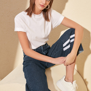 Camiseta Extra Grande para Mujer, Hecha a Medida, 100% Algodón, con Logotipo Impreso Personalizado, Lavada con Ácido - Product Image 6