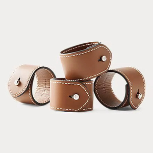 Anillos decorativos de cuero para servilletas para mesa de comedor, elegante juego de servilleteros para bodas, eventos y uso en hoteles. - Product Image 1
