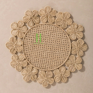 แผ่นรองจานสานจากหญ้าทะเลทรงกลมคุณภาพดีจากโรงงานเวียดนาม ราคาโรงงานโดยตรง รับผลิตแบบ OEM เป็นมิตรกับสิ่งแวดล้อม ตกแต่งผนังสไตล์โบโฮ ขนาดเส้นผ่านศูนย์กลาง 35 ซม. - Product Image 5