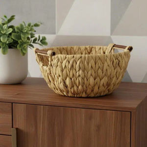 Panier en jacinthe d'eau naturelle tressé de 13 pouces HomeRoots - Product Image 2