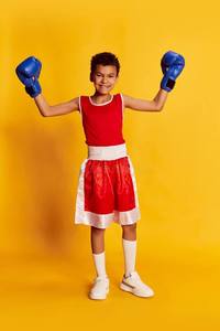 Pantalones Cortos de Boxeo para Hombre, Rojos y Azules, con Estampado por Sublimación, Camiseta de Boxeo de Poliéster, Ropa de Artes Marciales, Corte Regular para Adultos, de Eoin Winston Sports - Product Image 2
