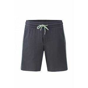 ชุดกีฬาลำลองผู้ชายสำหรับฤดูร้อน ผ้าฝ้ายระบายอากาศ แขนสั้น เสื้อและกางเกงขาสั้น พิมพ์ลายดิจิทัล ตัวอักษร โลโก้สั่งทำได้ - Product Image 4