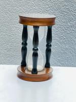 Sablier en bois fait main de 7 pouces avec sable rose |   Décoration de table pour fête d'anniversaire avec design croix d'ange rustique