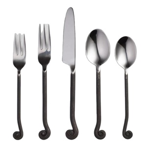 Cubiertos de acero inoxidable hechos a mano de cocina hechos a mano nuevo diseño elegante Venta caliente precio al por mayor juego de cubiertos de moda - Product Image 1