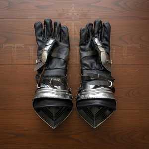 Guantes de acero inoxidable Thorne, plateados, diseño de armadura antigua, forma irregular, para exhibición de artesanías metálicas - Product Image 3