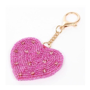 Breloque de clé en verre perlé Cœur Rouge - Légère et décorative, cadeau d'anniversaire, d'Halloween ou de mariage pour filles, pour sacs à main et cabas - Product Image 2