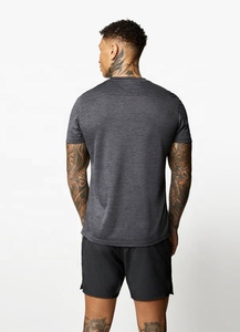 Vêtements de sport de jogging d'été personnalisés de haute qualité en gros Nouveau survêtement de gymnastique en polyester et short court 2 pièces Ensemble de t-shirts pour hommes - Product Image 5
