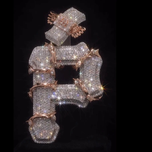 Colgante de Letra de Lujo, Joyería Hip Hop, Colgante de Diamantes Iced Out, Colgante de Letra Inicial Personalizado con Moissanita VVS Baguette - Product Image 1