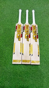 Bate de Críquet MRF Genius Gold Edition English Willow 25/26 EDICIÓN NUEVAS PEGATINAS - Product Image 3