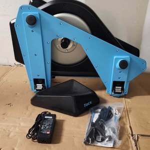 NOUVELLE ARRIVÉE 100% ORIGINAL Entraîneur de vélo intelligent à entraînement direct Tacx NEO 2T de haute qualité, maintenant en stock - Product Image 3