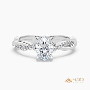 แหวนหมั้นเงินแท้ 925 ประดับมอสซาไนต์ทรงรี ดีไซน์หรูหราสำหรับเจ้าสาว - Product Image 1
