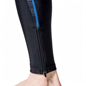 กางเกงปั่นจักรยานแบบ unisex พร้อมแผ่นรองนั่ง ระบายอากาศได้ดี แห้งเร็ว ปรับแต่งได้ สีดำ แต่งขอบสีน้ำเงิน - Product Image 3