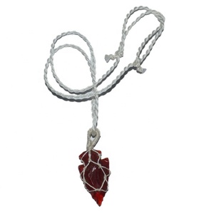 Collier Pendentif Tête de Flèche en Agate Diamantée Plaqué Or avec Cristal de Quartz, Style Classique Tendance, Breloques Électroplaquées - Product Image 3