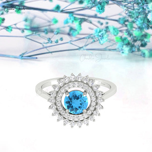 Anillo de compromiso Chordia Jewels de oro sólido de 14k con topacio azul suizo y halo de diamantes para mujer, estilo floral vintage, joyería fina con piedras preciosas. - Product Image 2