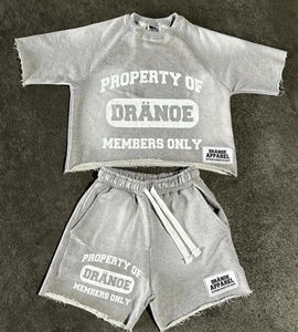 เสื้อยืดพิมพ์ลายสตรีทแวร์หนานุ่มสำหรับผู้ชาย ชุดเซ็ตเสื้อยืดและกางเกงขาสั้นผ้าฝ้ายวินเทจทรงหลวมแบบย้อมสีเอซิด สั่งทำได้ - Product Image 3