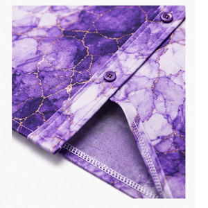 Chemise pour homme élégante à motif abstrait, en tissu doux et au design moderne à coupe classique, chemise à imprimé graphique - Product Image 5