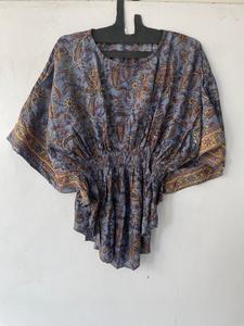 Robe en mousseline à imprimé floral bohème avec manches chauve-souris, ourlet asymétrique, coupe ample, décontractée d'été, longueur midi, col rond, taille élastique - Product Image 1