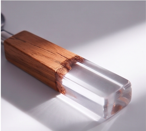 Juego de utensilios para queso de acero inoxidable con mangos de madera y agarre acrílico, utensilios de cocina duraderos para servir queso y uso en hoteles - Product Image 4