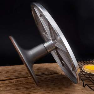 Base Giratoria Decorativa para Tartas de Aleación de Aluminio con Servidor para Galletas, Cupcakes y Pasteles - Product Image 6