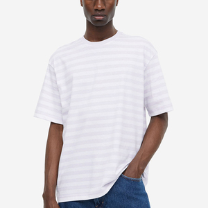 T-shirt casual da uomo a collo alto a maniche lunghe in tinta unita bianco e nero con logo frontale personalizzato stampato, all'ingrosso - Product Image 3