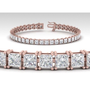 Export Quality Classic Diamond Link <b>Bracelet</b> with Secure Clasp, Premium Gold Jewelry for Office Party and Wedding for Sale - Product Image 3