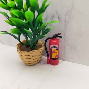 Mini extintor de incendios de paisaje, juguete de muebles ABS para decoración de casa de muñecas, haz tu propio mundo en miniatura - Product Image 2