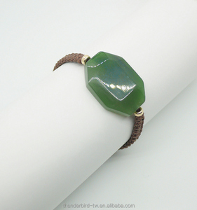 Alta calidad 14kf Gold Filled Jewelry Venta al por mayor de piedras preciosas facetadas Square Canadian Nephrite Jade Bracelet Fashion Wrap Bracelets - Product Image 4