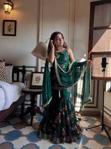 Ensemble Sharara Dupatta en Faux Georgette avec Dentelle Fantaisie, Style Moderne pour Soirée, Longueur Genou, Séchage Rapide - Product Image 3